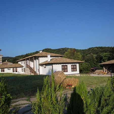 Ethnocomplex Krivini Exterior foto