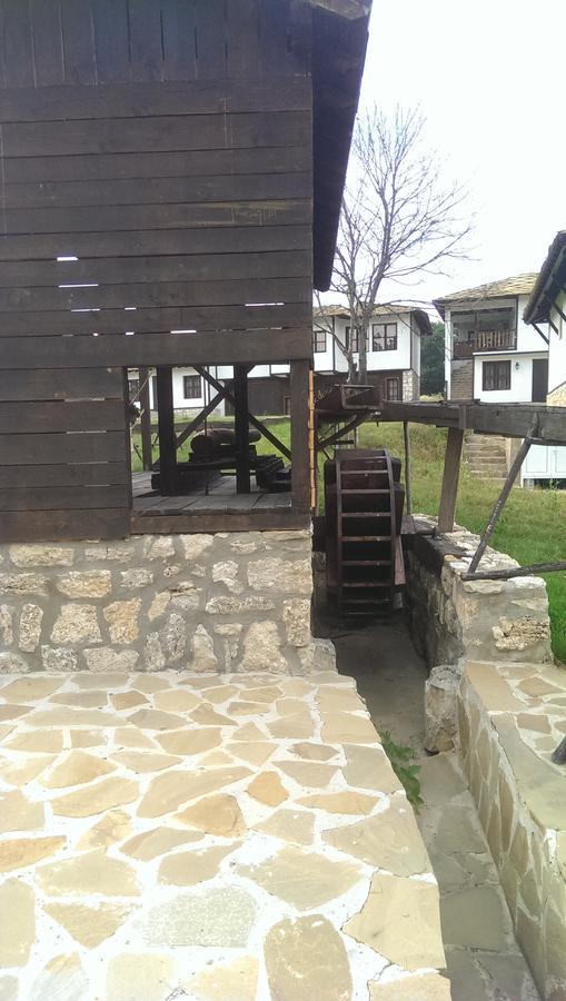 Ethnocomplex Krivini Exterior foto